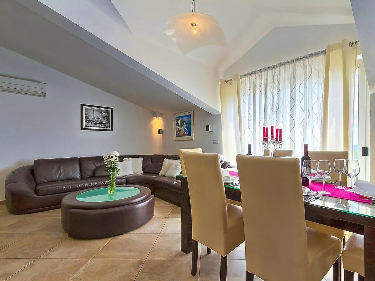 Apartment Sonnengarten Floor 2 Marcana